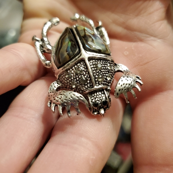 New Abalone Shell Pin Brooch. - Picture 8 of 16